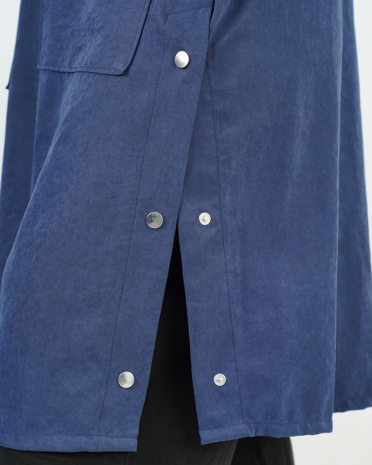 جاكيت "كوبرا" النسائي - أناقة عصرية بلمسة محتشمة